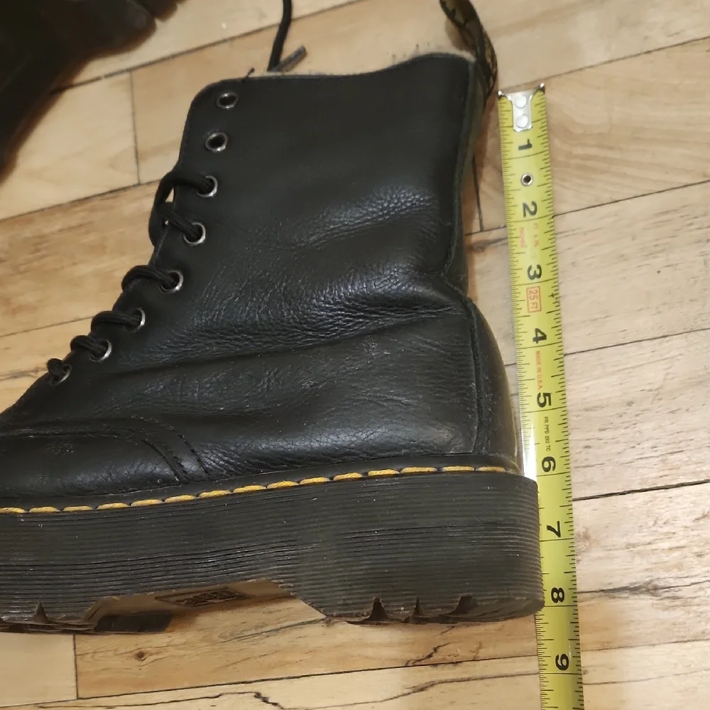 Dr. Martens Black Ankle Boots with Cream Lining - Picture 11 of 16
